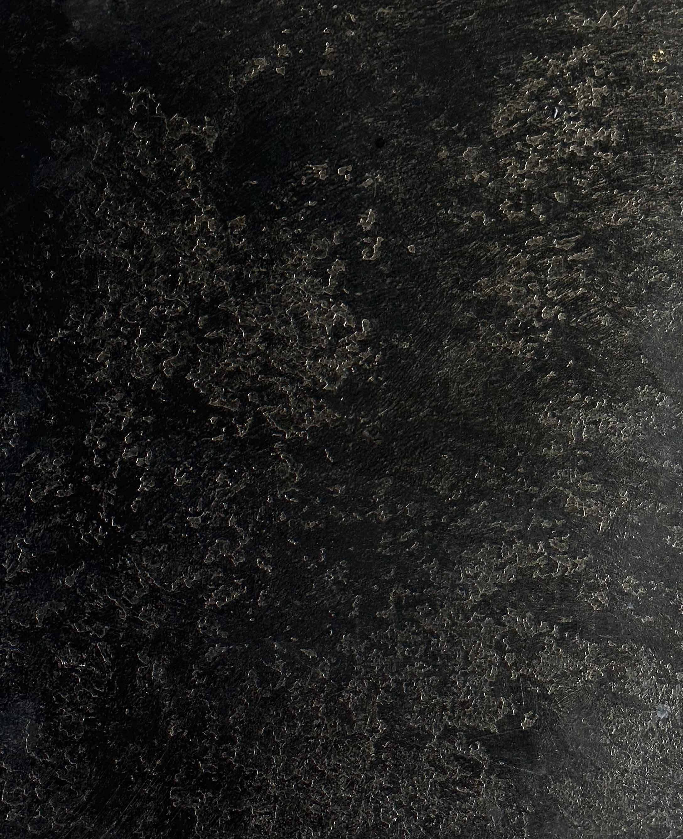 Textured Black & Bronze Finish